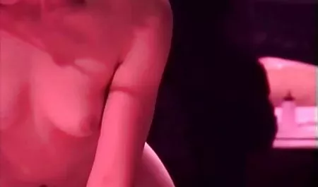 સોનેરી મોટા Boobs સાથે બતાવે છે તેના થોડા ભોસ નગ્ન સુંદર સેક્સી છોકરીઓ ચુત વેબકેમ પર