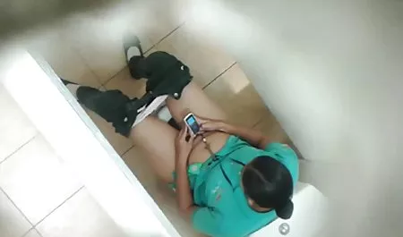 અપરિપક્વ સુંદર ભારતીય પોર્ન જોવા મફત દંપતી Fucks પર ટ્રેનની