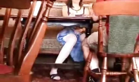ગુપ્ત નોંધો નર્સ જુલિયા એન ક્યૂટ સેક્સ Fucks પર કેમેરા!