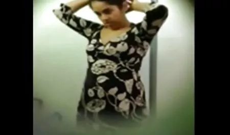 હોટ સાવકી rhfcbdjt porn મા ચહેરા પર